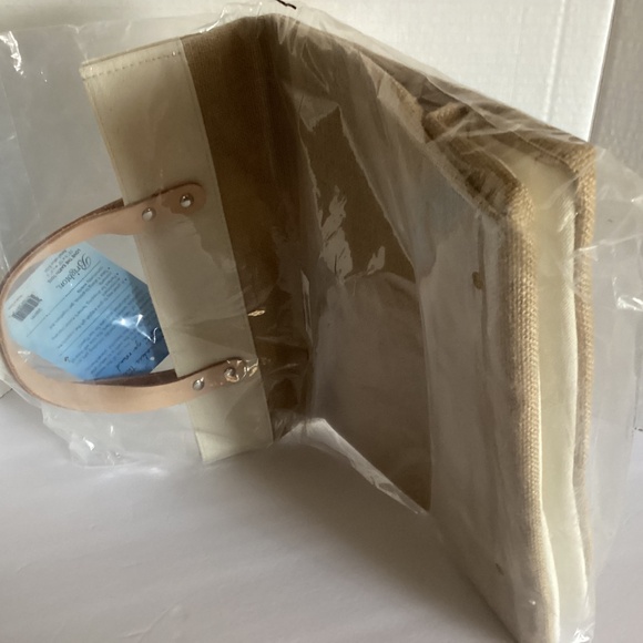 NWT Brighton Tote Bag “Love the Earth” - Picture 4 of 4